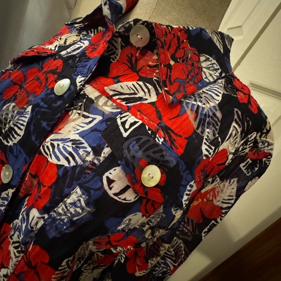 Vintage Red White Blue floral button down blouse - Picture 3 of 10